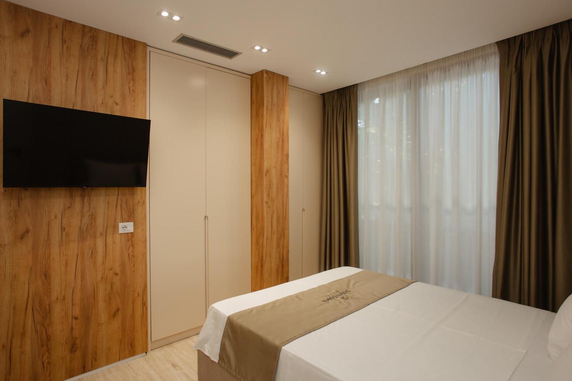 Downtown Hotel Шкодер Экстерьер фото