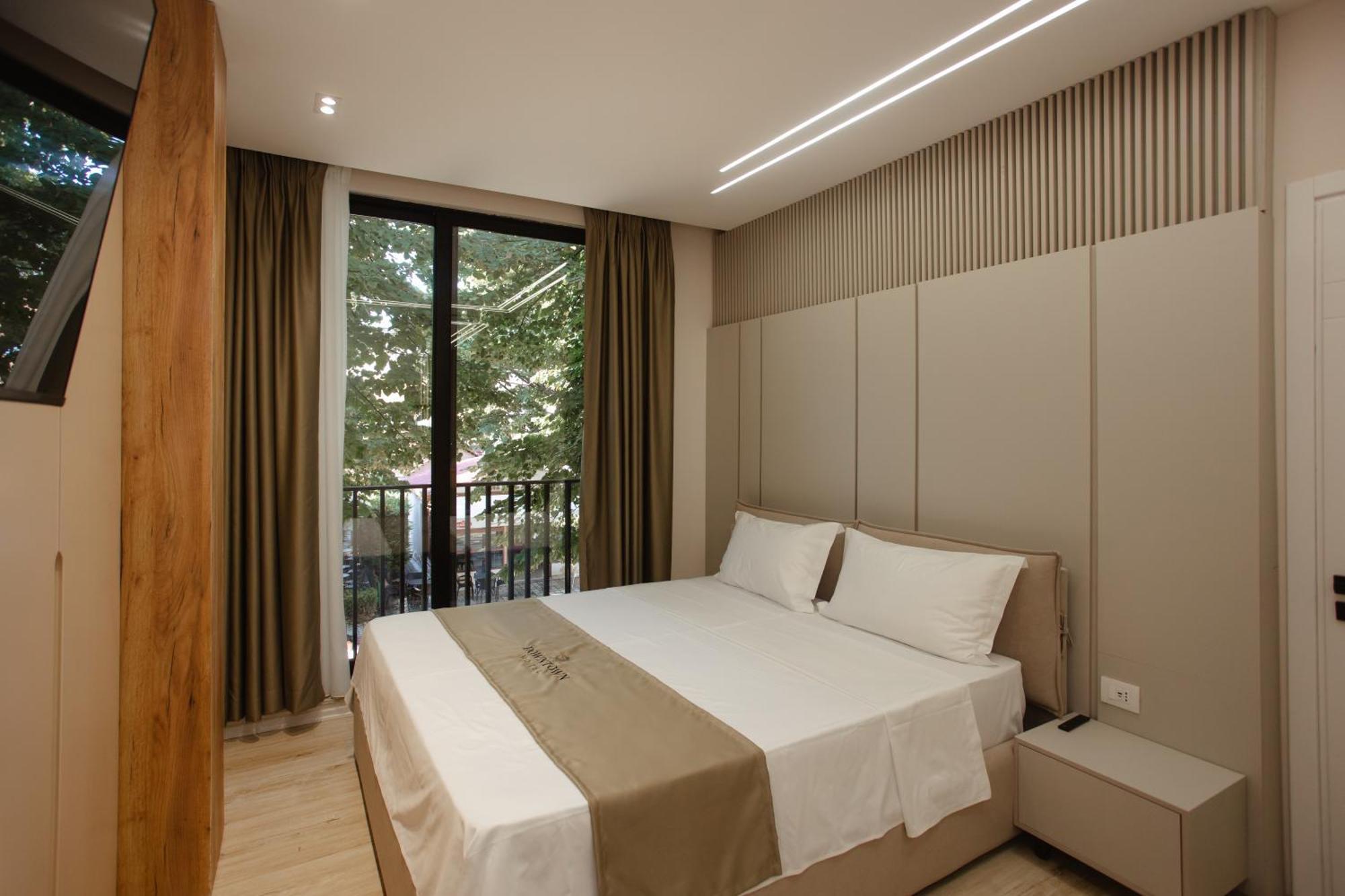 Downtown Hotel Шкодер Экстерьер фото