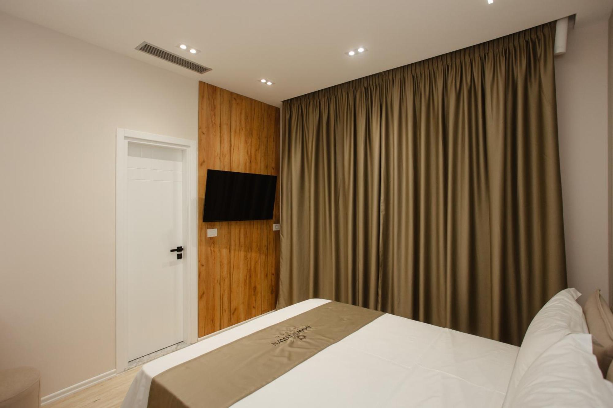 Downtown Hotel Шкодер Экстерьер фото