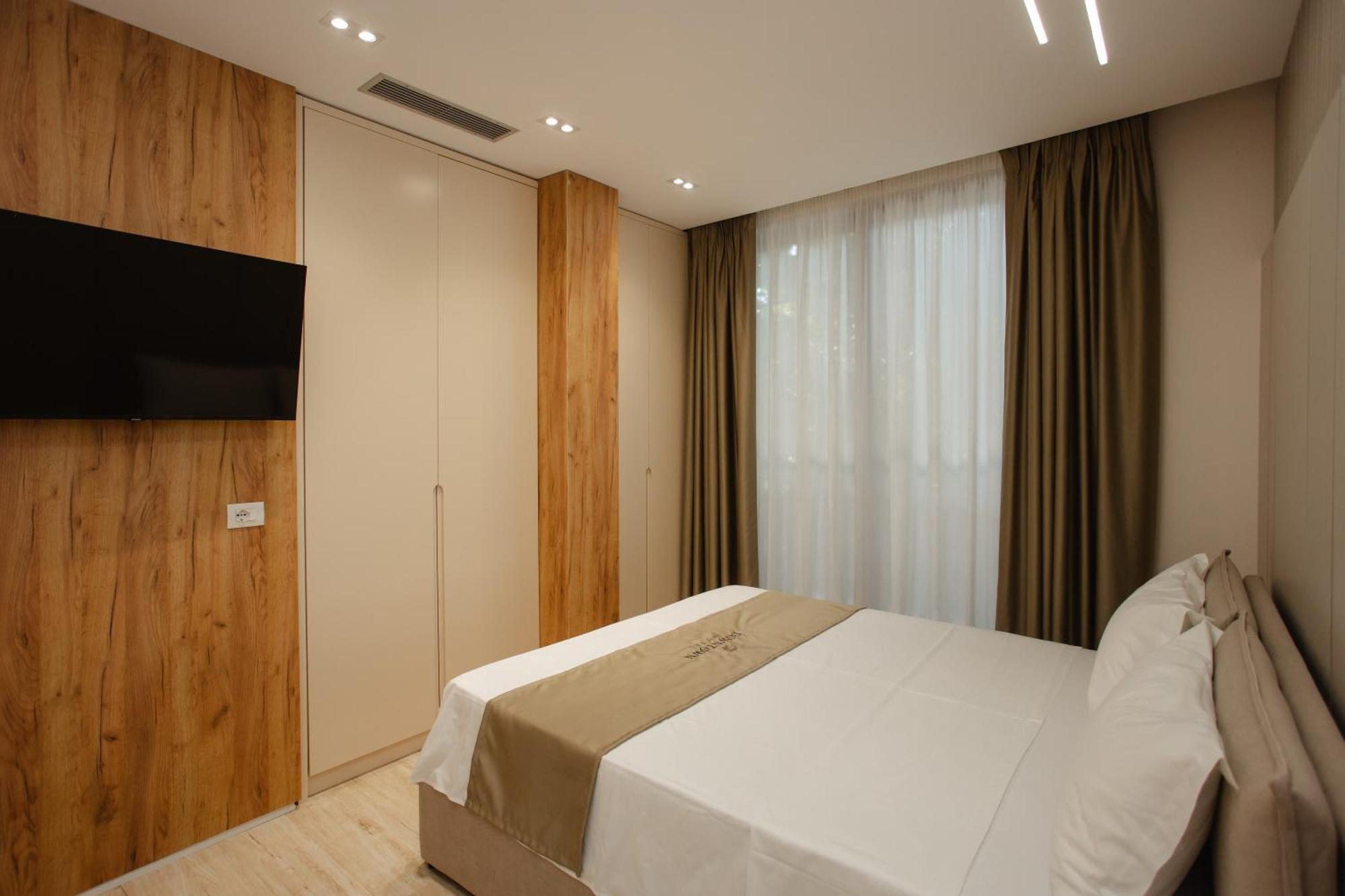 Downtown Hotel Шкодер Экстерьер фото