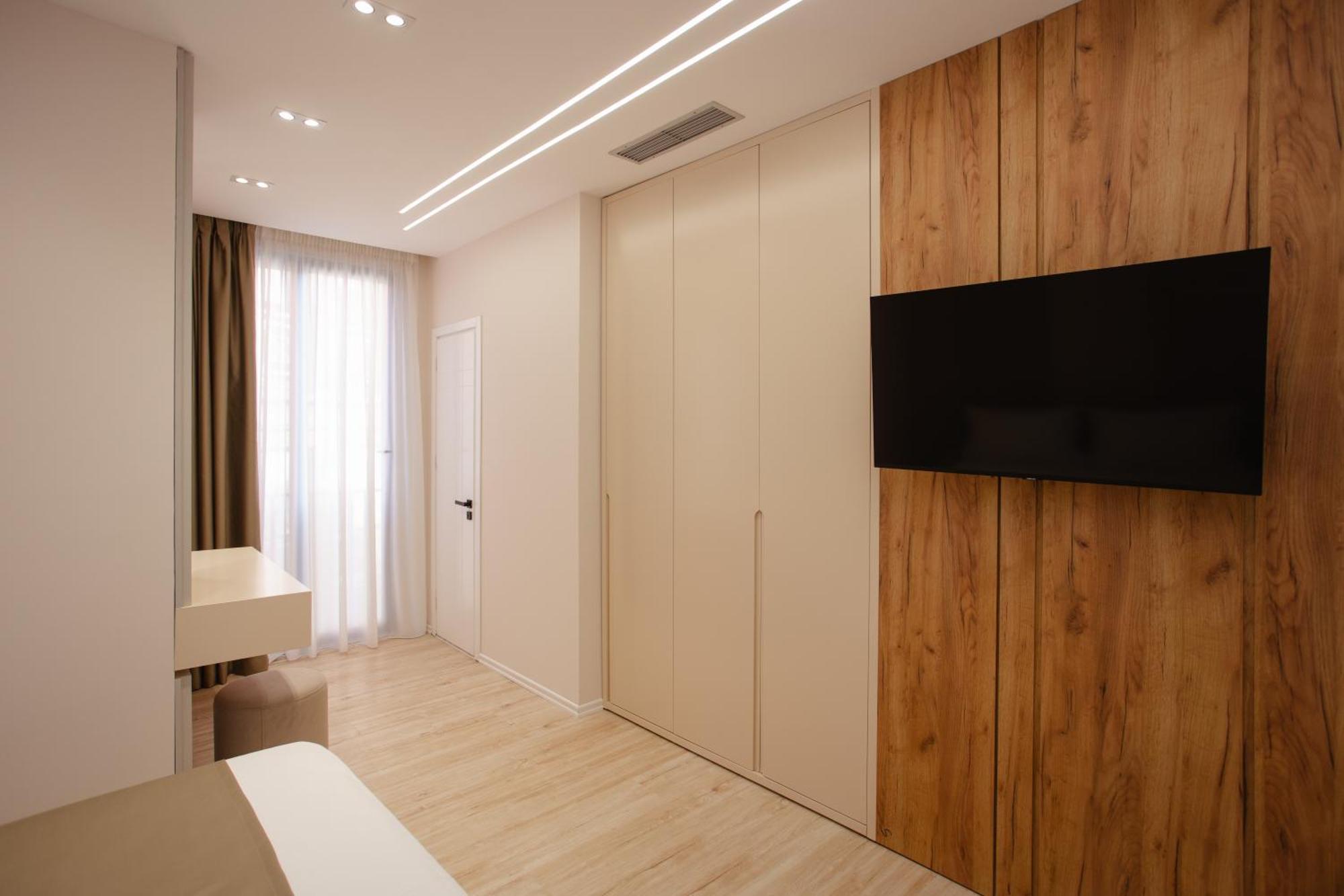 Downtown Hotel Шкодер Экстерьер фото