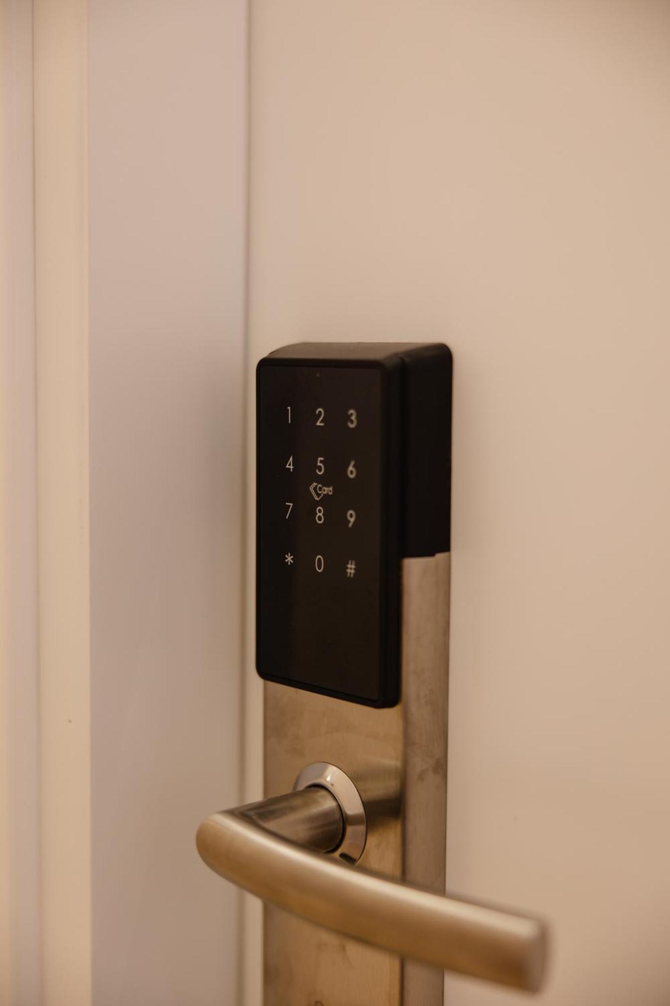 Downtown Hotel Шкодер Экстерьер фото