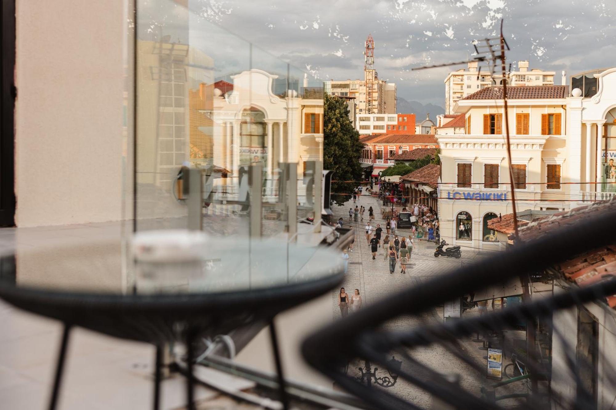 Downtown Hotel Шкодер Экстерьер фото