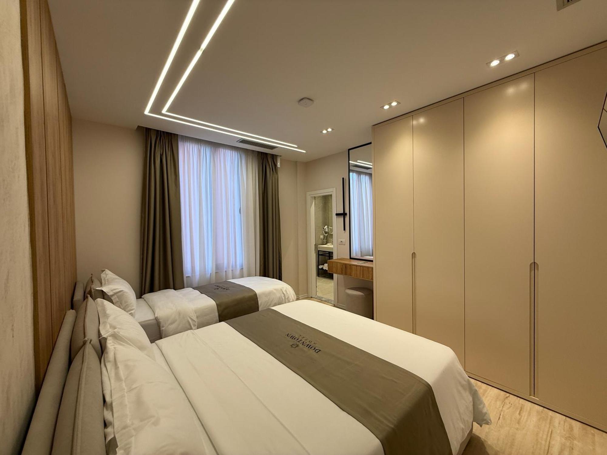 Downtown Hotel Шкодер Экстерьер фото